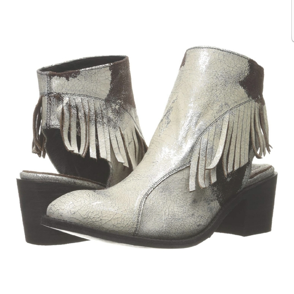 Five Worlds by Cordani Booties